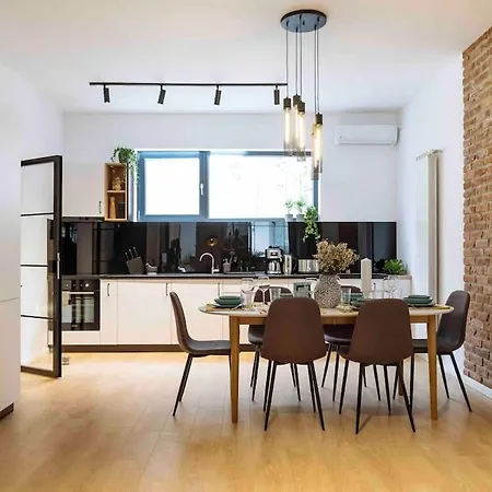 Bright 3Br Flat-Top Location-Green View Balcony *