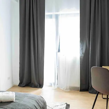 Bright 3Br Flat-Top Location-Green View Balcony *