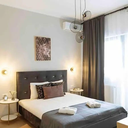 Bright 3Br Flat-Top Location-Green View Balcony Bucharest