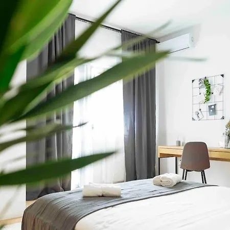 Apartment Bright 3Br Flat-Top Location-Green View Balcony Bucharest