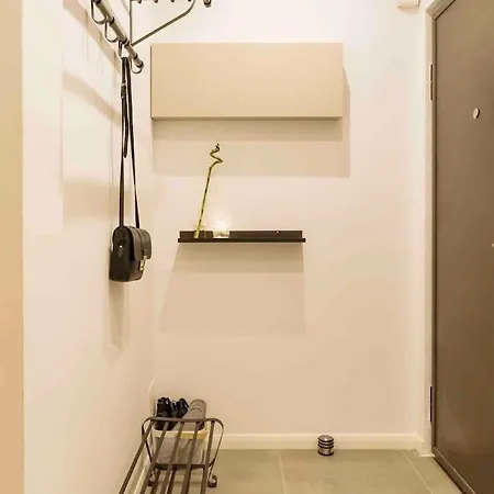 Bright 3Br Flat-Top Location-Green View Balcony
